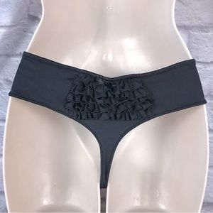 Tux‎ Ruffle Thong Victoria’s Secret Black